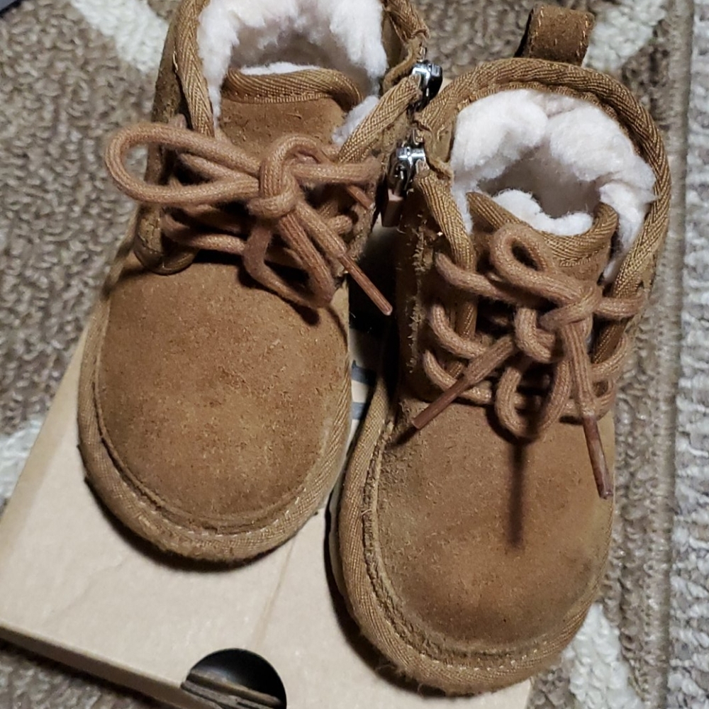 Toddler Uggs Neumel ii